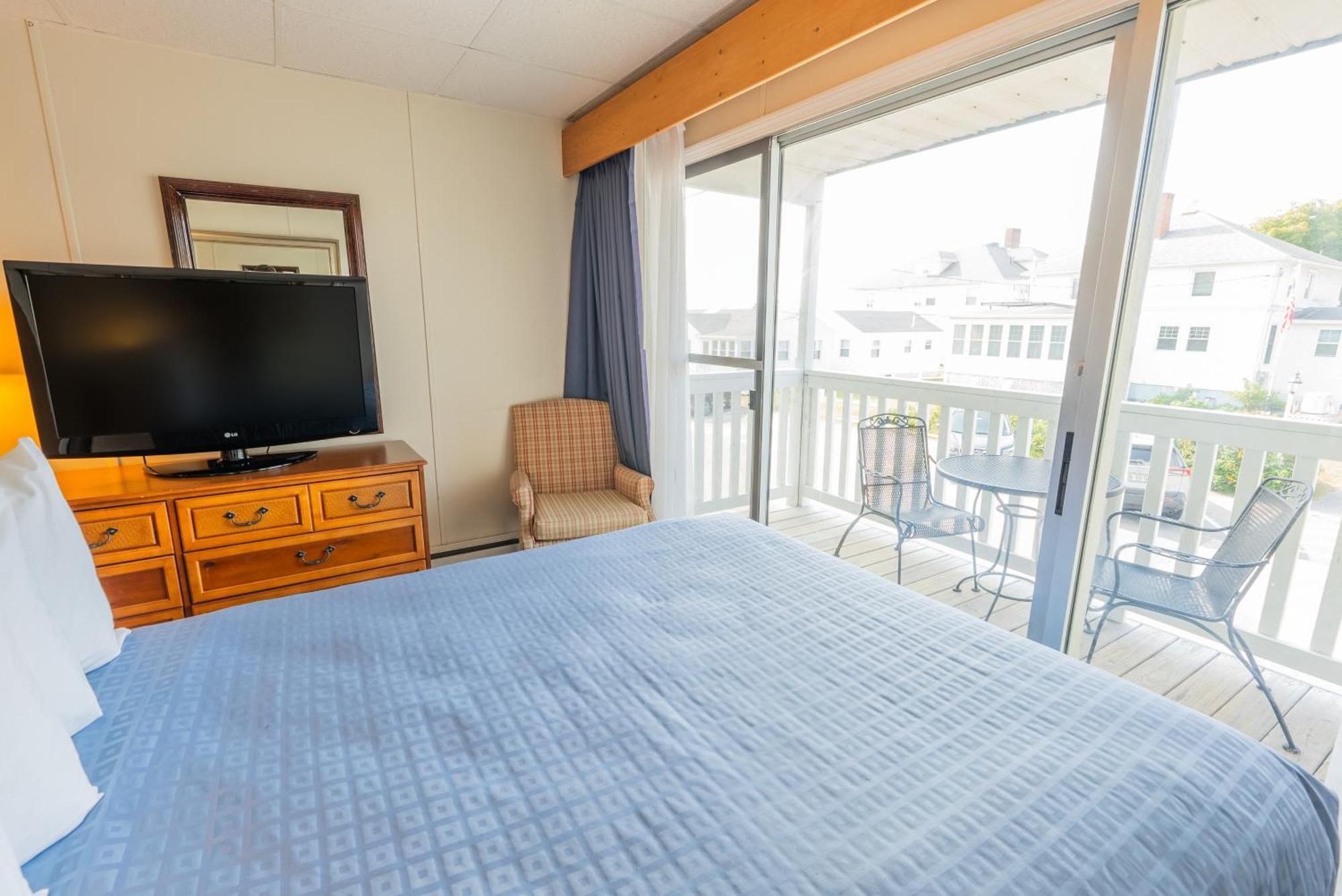 Waves Oceanfront Resort Old Orchard Beach Extérieur photo